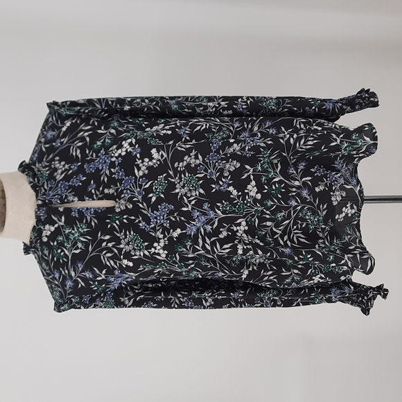 LOFT Tops - LOFT Floral Ruffled Blouse